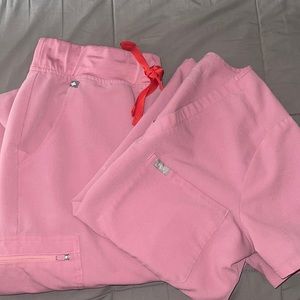 FIGS- Chalk Pink Scrubs